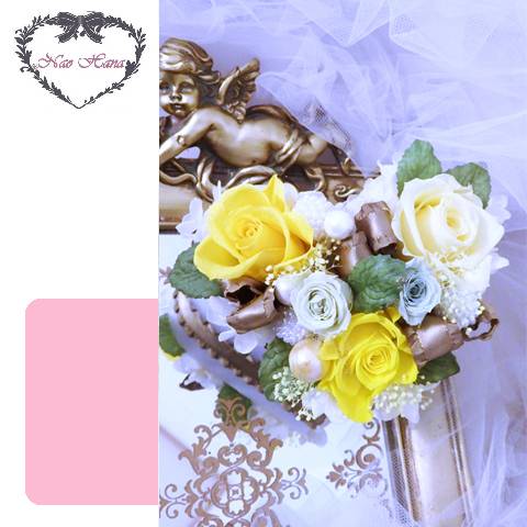 プリザーブドフラワー　ローズいっぱいのハートアレンジ