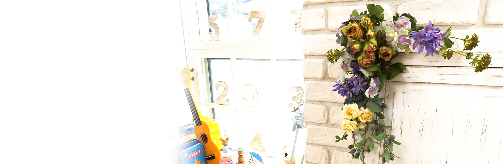 アーティフィシャルフラワー　壁掛けミラー